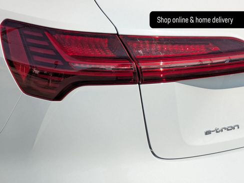 Used 2023 Audi e-tron Premium w/ Convenience Plus Package image 17