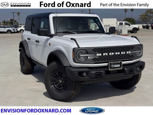 New 2026 Ford Bronco Badlands AWD/4WD image 1
