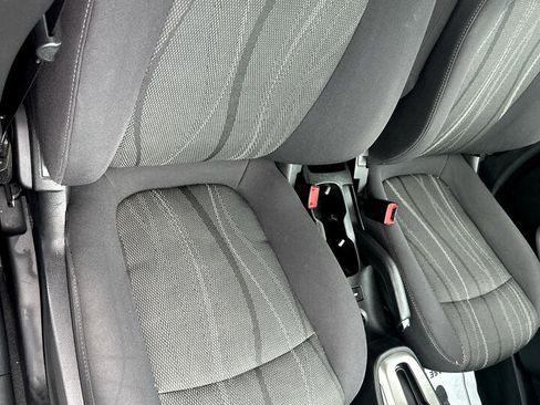 Used 2015 Chevrolet Sonic LT image 11