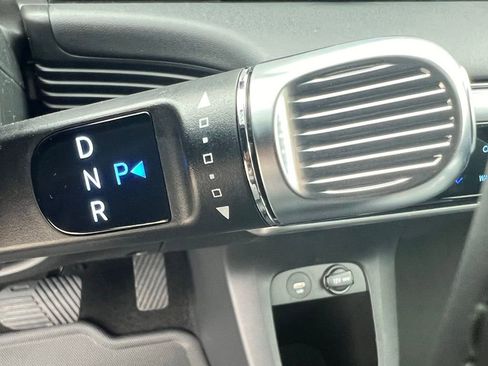 New 2024 Hyundai Ioniq 5 Limited image 28