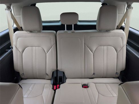 Used 2024 Ford Expedition Max Limited image 32