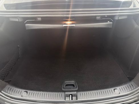 Used 2019 Mercedes-Benz E 300 image 23