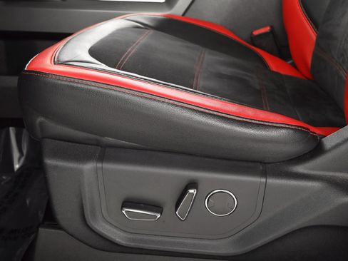 Used 2016 Ford F150 Lariat w/ Equipment Group 502A Luxury image 31