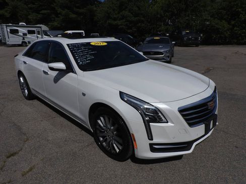Used 2017 Cadillac CT6 3.6 AWD image 3