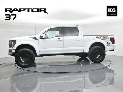 Used 2025 Ford F150 Raptor AWD/4WD image 31