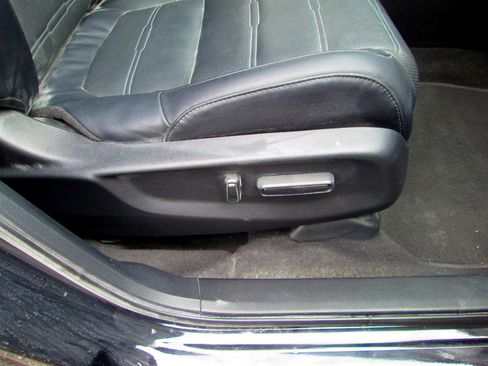 Used 2017 Honda CR-V EX-L image 31