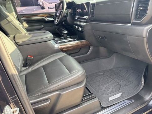 Used 2022 GMC Sierra 1500 Elevation w/ Elevation Premium Package image 40