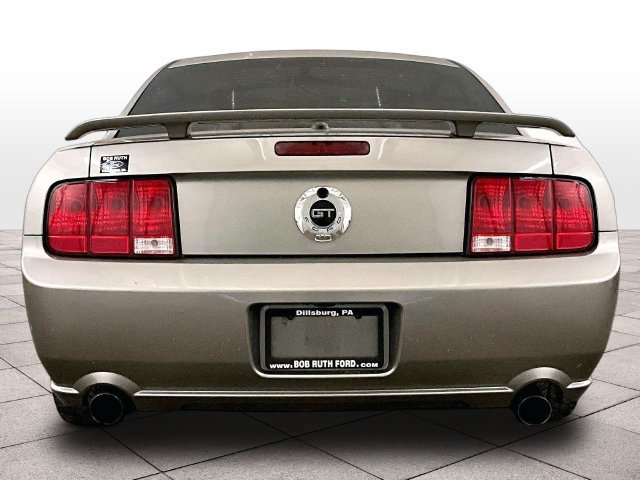 Used 2009 Ford Mustang GT Premium RWD image 4