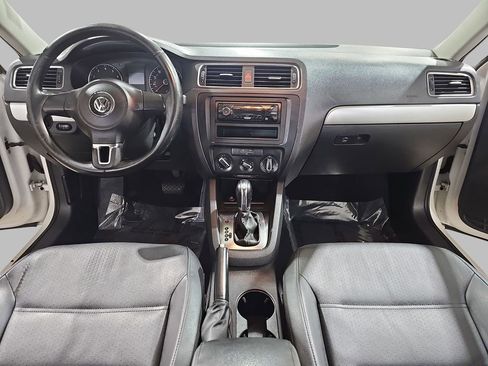 Used 2013 Volkswagen Jetta SE image 11