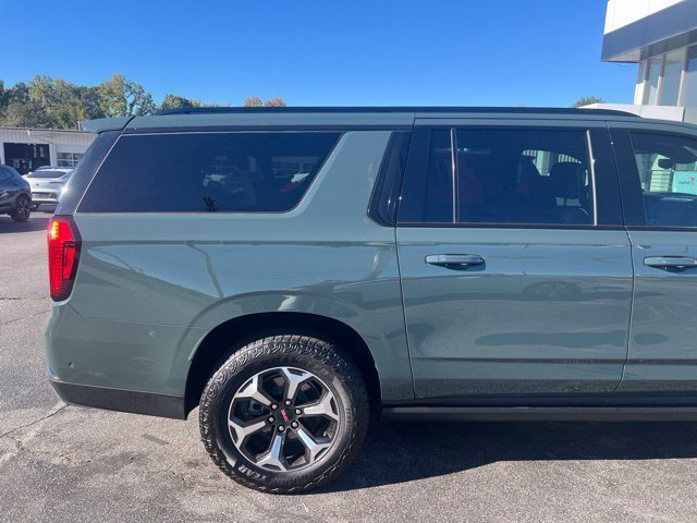 Used 2026 GMC Yukon XL AT4 Ultimate AWD/4WD image 4