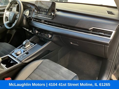Used 2024 Mitsubishi Outlander SE FWD image 9