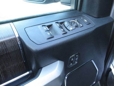 Used 2021 Ford F350 Lariat w/ Lariat Ultimate Package image 24