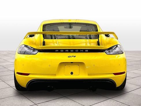Used 2022 Porsche 718 Cayman GT4 RWD image 4