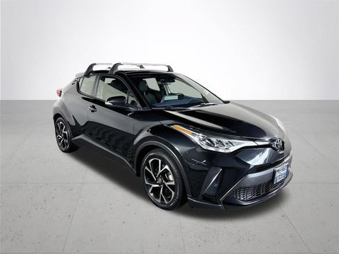 Used 2020 Toyota C-HR XLE FWD image 4