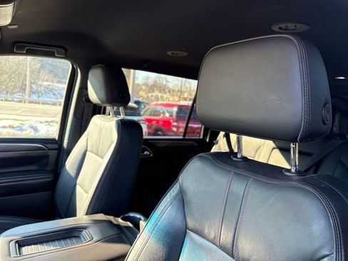 Used 2021 Chevrolet Suburban RST image 19