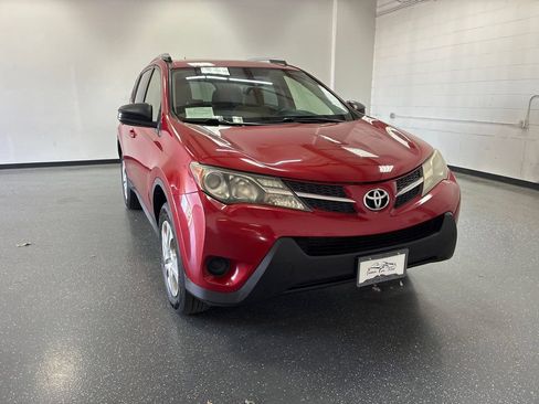 Used 2013 Toyota RAV4 LE AWD/4WD image 1