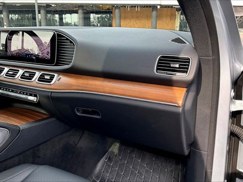 Certified 2025 Mercedes-Benz GLE 350 4MATIC image 19