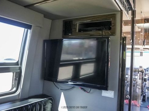 Used 2017 Mercedes-Benz Sprinter 3500 image 76