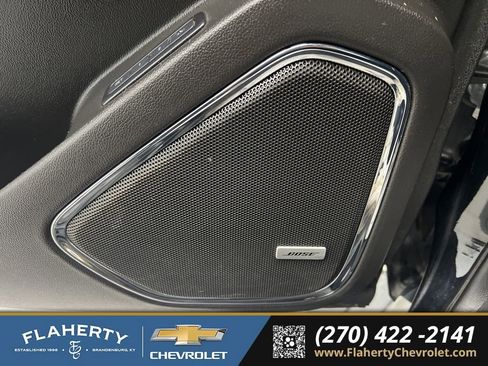 Used 2017 GMC Yukon Denali w/ Open Road Package image 24