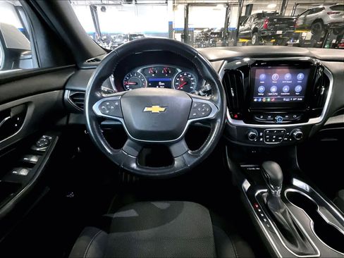 Used 2022 Chevrolet Traverse LT AWD/4WD image 18