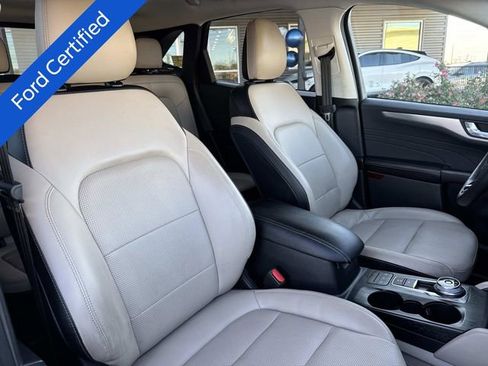 Used 2022 Ford Escape Titanium w/ Class II Trailer Tow Package image 12