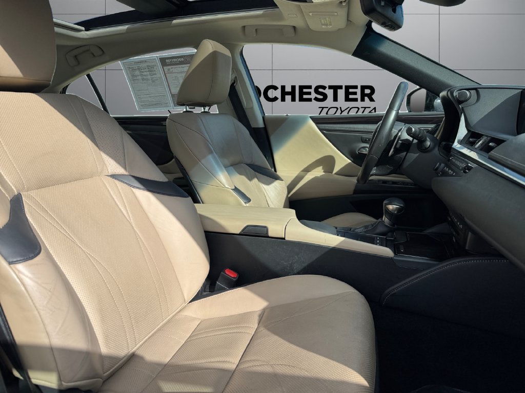 Used 2019 Lexus ES 350 w/ Accessory Package 2 FWD image 17