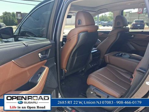 Used 2024 Acura MDX SH-AWD w/ Technology Package image 11