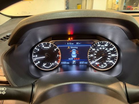 Used 2025 Nissan Altima 2.5 SV FWD image 39