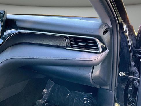 Used 2022 Toyota Camry SE FWD image 26