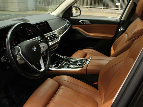 Used 2020 BMW X7 xDrive40i w/ Premium Package image 13
