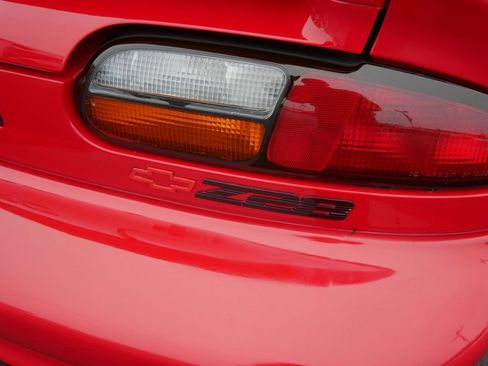 Used 1997 Chevrolet Camaro Z28 w/ Preferred Equipment Group 2 image 9