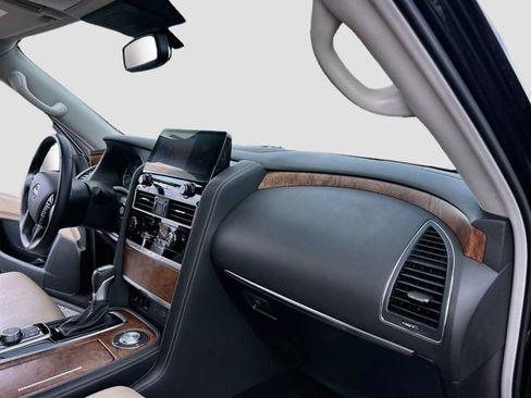 Used 2024 Nissan Armada SL w/ Captain's Chairs Package RWD image 26