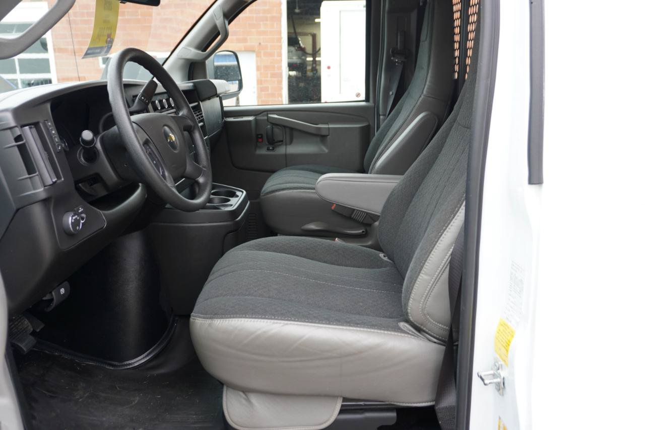 Used 2025 Chevrolet Express 2500 w/ Driver Convenience Package RWD image 14