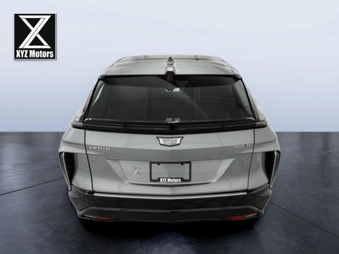 Used 2024 Cadillac Lyriq Tech RWD image 5