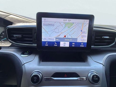 Used 2021 Ford Explorer XLT w/ Equipment Group 202A image 12