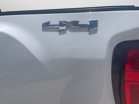 Used 2024 GMC Sierra 2500 Pro AWD/4WD image 11