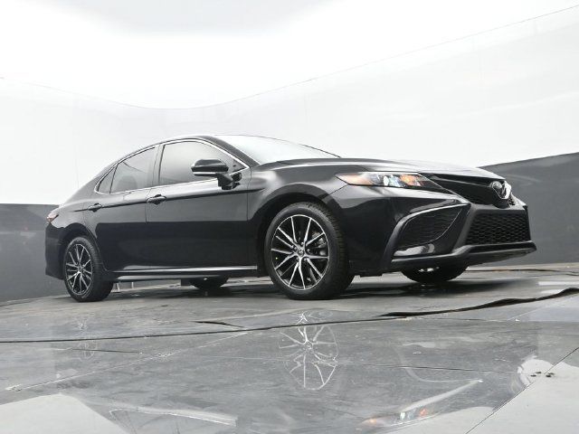 Used 2024 Toyota Camry SE FWD image 27