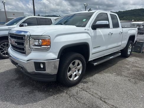 Used 2015 GMC Sierra 1500 SLT w/ SLT Preferred Package AWD/4WD image 3