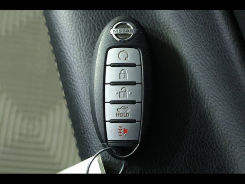 Used 2016 Nissan Rogue SV w/ SV Premium Package image 26