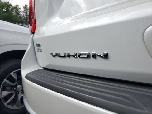 Used 2024 GMC Yukon Denali AWD/4WD image 7