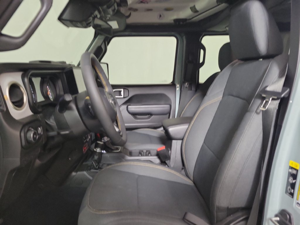 Used 2024 Jeep Wrangler Unlimited Sport AWD/4WD image 12