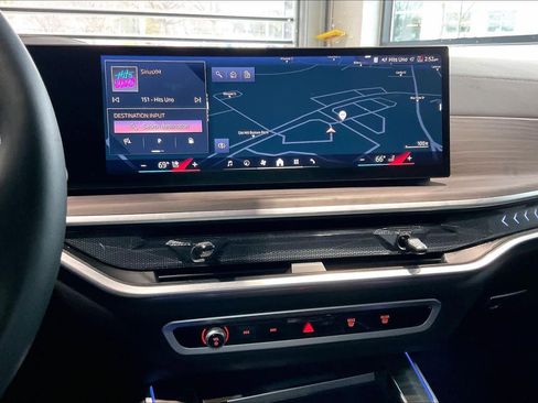 Used 2025 BMW X5 xDrive40i w/ Climate Comfort Package image 6