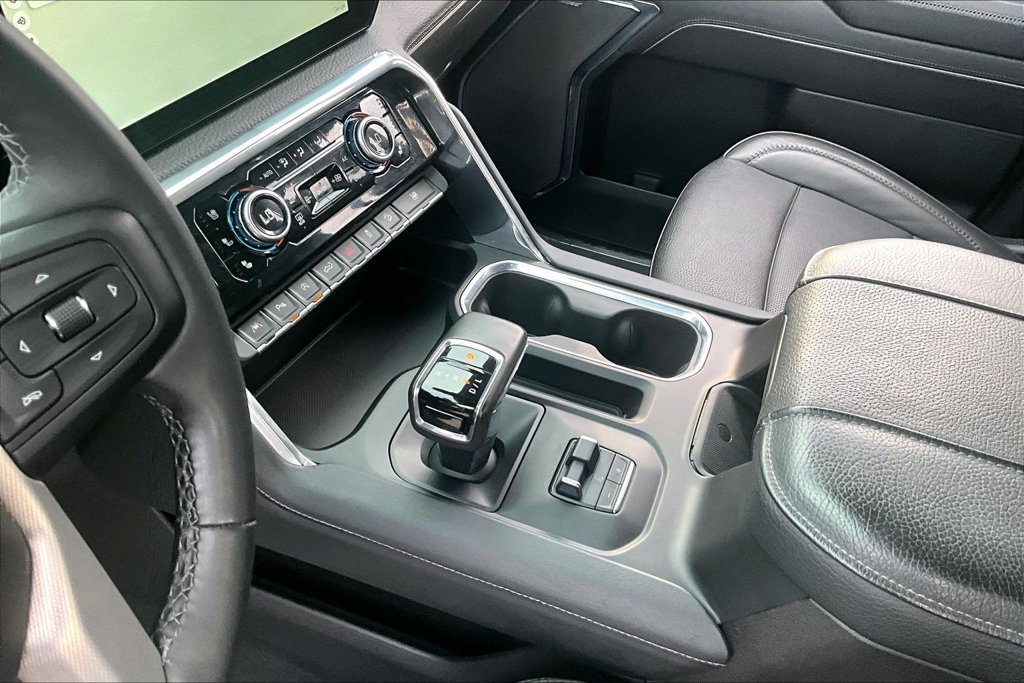 Used 2024 GMC Sierra 1500 Denali w/ Technology Package AWD/4WD image 15
