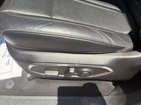 Used 2022 Jeep Wagoneer Series III AWD/4WD image 18