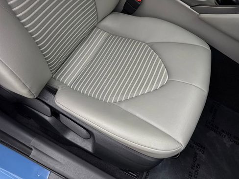 Used 2023 Toyota Camry SE FWD image 43