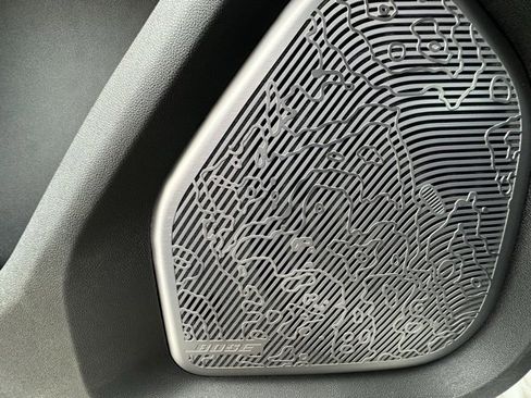 New 2025 GMC Hummer EV 2X image 12