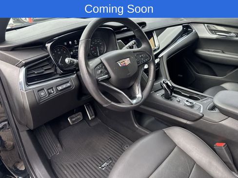 Used 2023 Cadillac XT6 Sport w/ Technology Package image 2