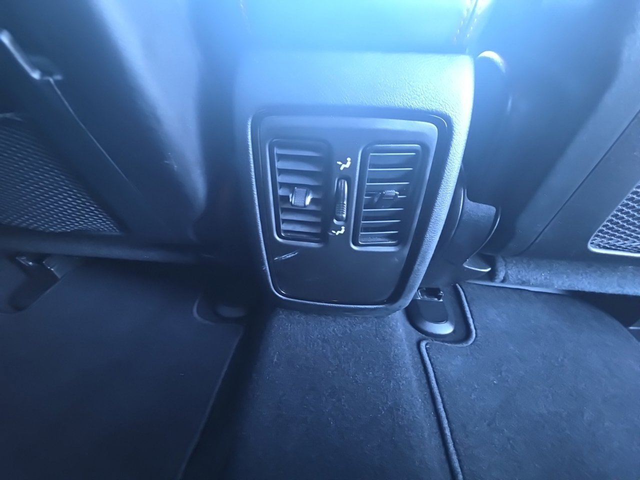 Used 2025 Dodge Durango GT RWD image 25
