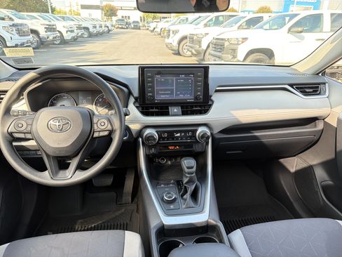 Used 2020 Toyota RAV4 XLE w/ Convenience Package AWD/4WD image 30