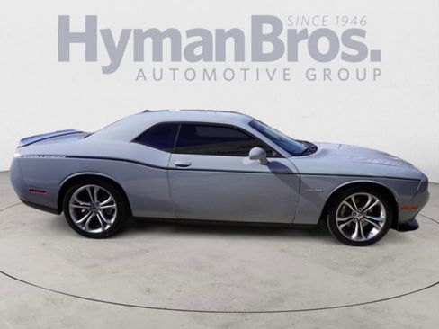 Used 2022 Dodge Challenger R/T image 4